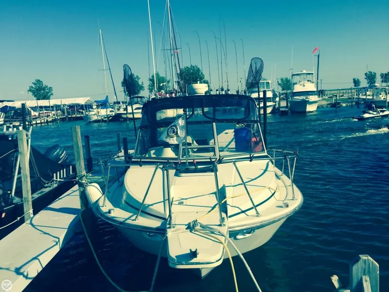 Slide: The Image of Boston Whaler 27 Whaler Full Cabin 1986 - 1