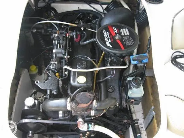 Slide: The Image of Sea Ray 180 Sport 2004 - 11