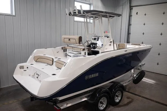 Slide: The Image of Yamaha 222 FSH Sport 2026 - 3