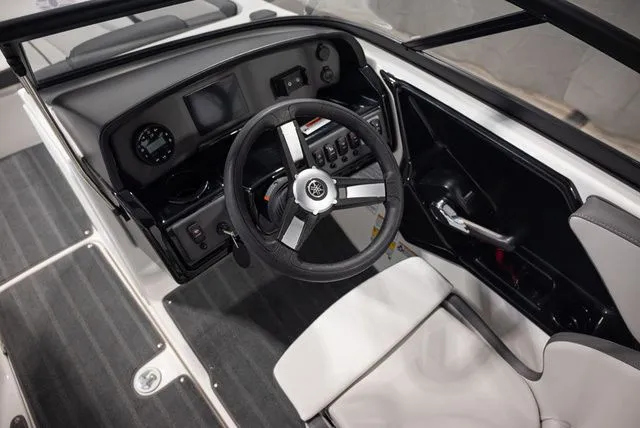 Slide: The Image of Yamaha SX190 2026 - 6