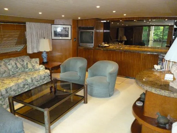 Slide: The Image of Burger 80' Flybridge Motoryacht 1982 - 1