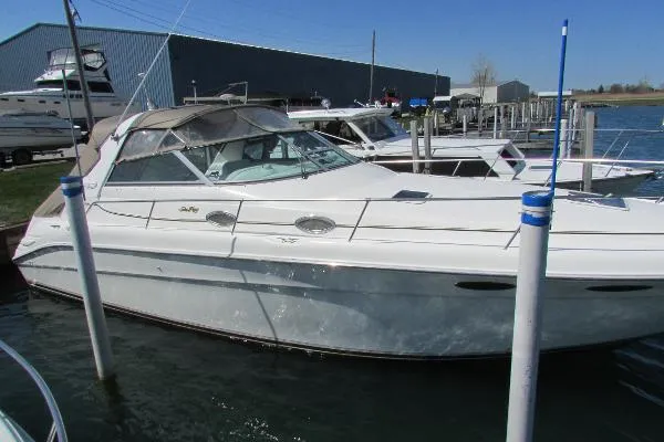 Slide: The Image of Sea Ray 330 Sundancer 1996 - 0