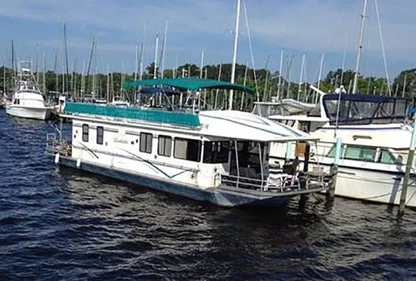 Slide: The Image of Somerset 58 House Yacht 1992 - 0