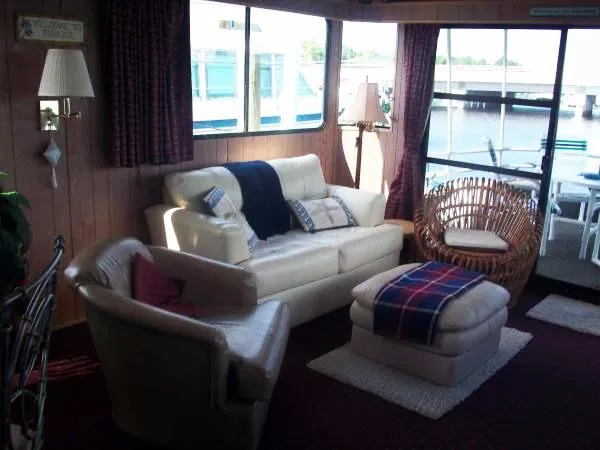 Slide: The Image of Somerset 58 House Yacht 1992 - 4