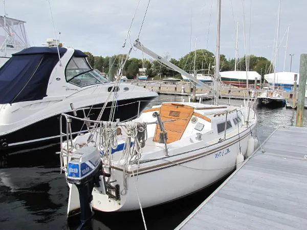 Slide: The Image of Catalina pop-top (tall rig) 1985 - 0