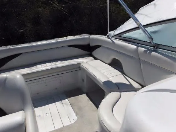 Slide: The Image of Crownline Boats 288 BR 2003 - 9