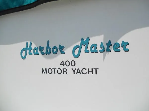Slide: The Image of Harbor Master 40 Coastal Cruiser 1992 - 6
