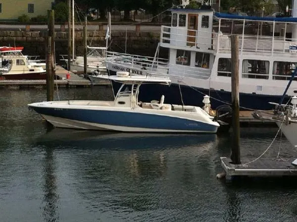 Slide: The Image of Boston Whaler Outrage 320 2007 - 1
