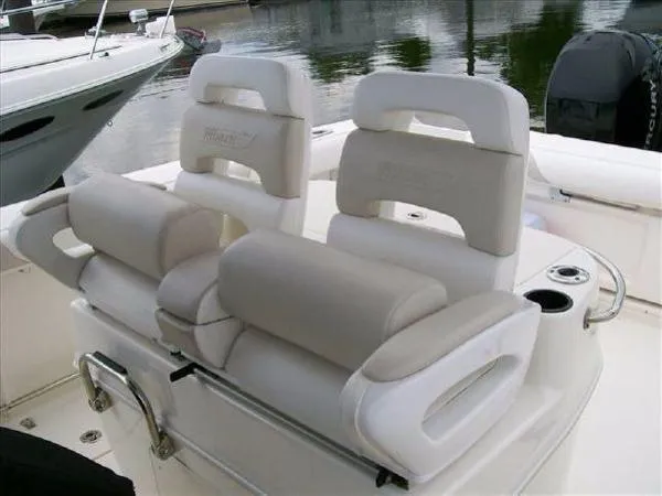 Slide: The Image of Boston Whaler Outrage 320 2007 - 8