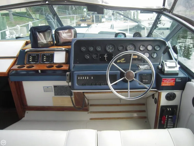Slide: The Image of Sea Ray 300 Sundancer 1988 - 3