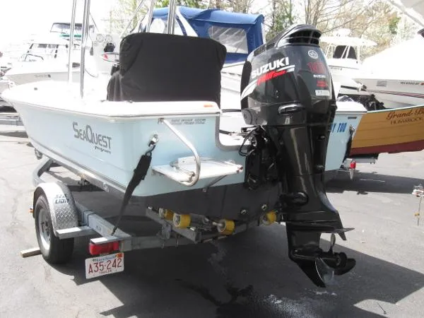 Slide: The Image of Pro 1900 Center Console 2008 - 4