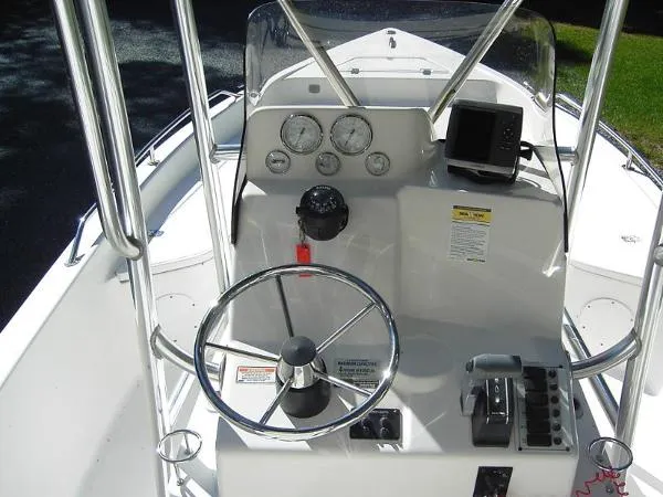 Slide: The Image of Pro 1900 Center Console 2008 - 5