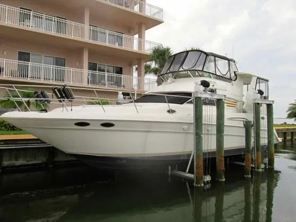 Slide: The Image of Sea Ray 420 Aft Cabin 2000 - 0
