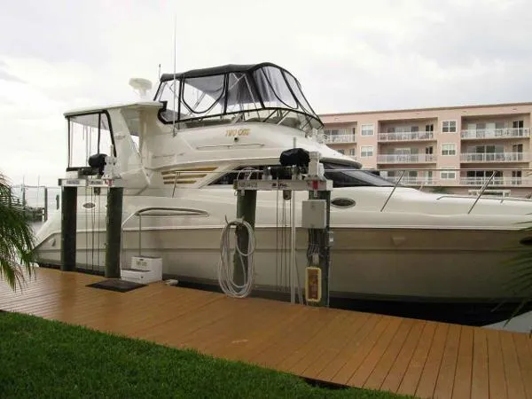 Slide: The Image of Sea Ray 420 Aft Cabin 2000 - 2