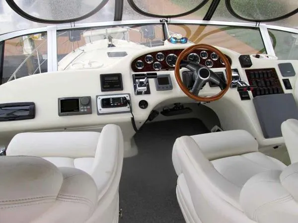 Slide: The Image of Sea Ray 420 Aft Cabin 2000 - 4