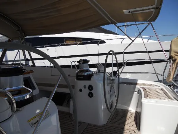 Slide: The Image of Beneteau 523 2006 - 5