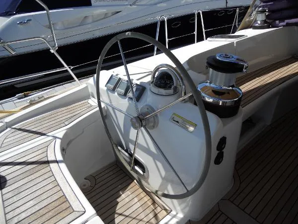 Slide: The Image of Beneteau 523 2006 - 6