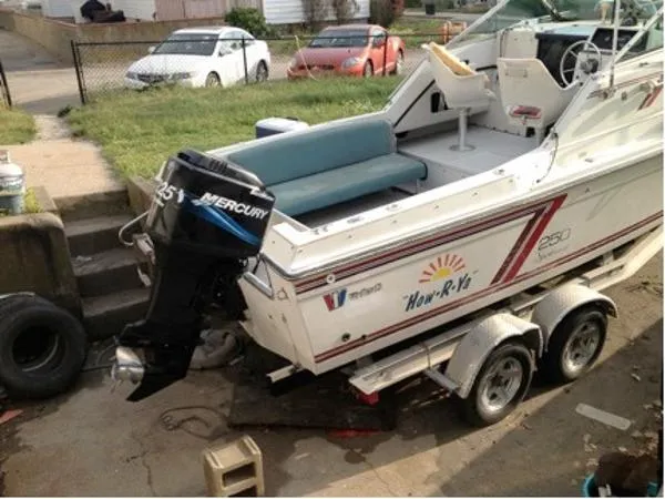 Slide: The Image of Wellcraft Sportsman 250 1988 - 2