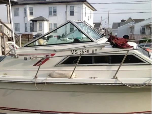 Slide: The Image of Wellcraft Sportsman 250 1988 - 5