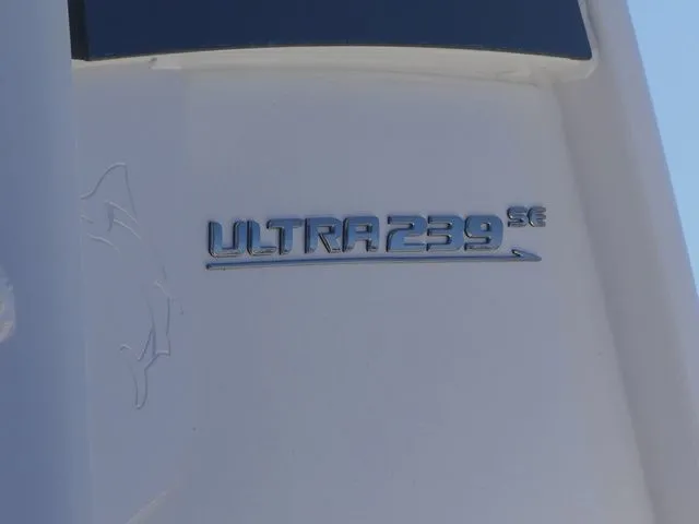 Slide: The Image of Sea Hunt Ultra 239 SE 2024 - 8