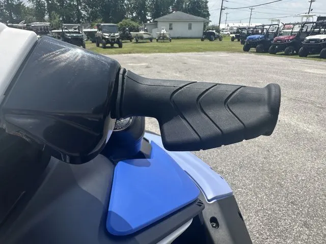 Slide: The Image of Sea-Doo SPARK 3-UP 900 ACE 90 CONVENIENCE PACKAGE 2026 - 7