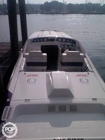 Slide: The Image of Sunsation 32 Dominator 2001 - 4