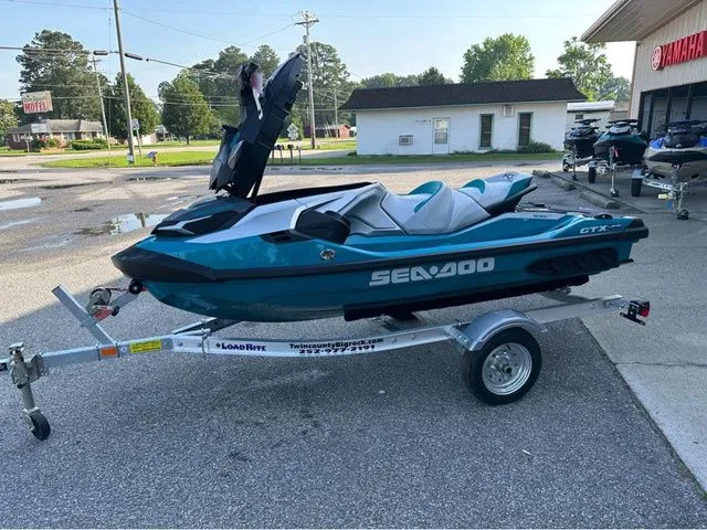 Slide: The Image of Sea-Doo GTX LIMITED 325 WITH SOUND SYSTEM 2026 - 11