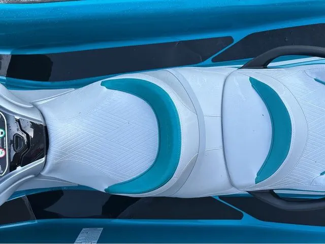 Slide: The Image of Sea-Doo GTX LIMITED 325 WITH SOUND SYSTEM 2026 - 7