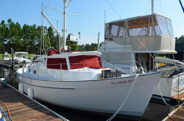 Slide: The Image of Willard 30 Vega Motorsailer 1974 - 0