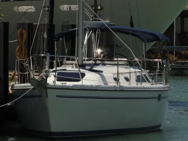 Slide: The Image of Catalina 36 MkII 2000 - 1