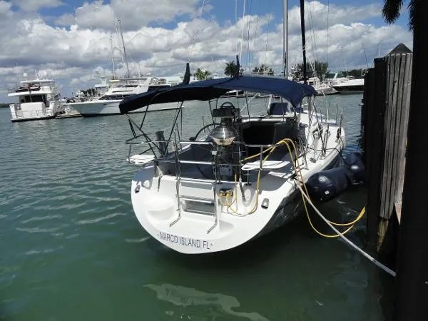 Slide: The Image of Catalina 36 MkII 2000 - 2