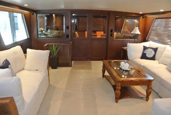 Slide: The Image of Hatteras 72 Custom Series Wide Body 1991 - 11