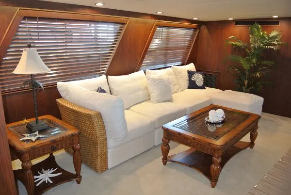 Slide: The Image of Hatteras 72 Custom Series Wide Body 1991 - 7