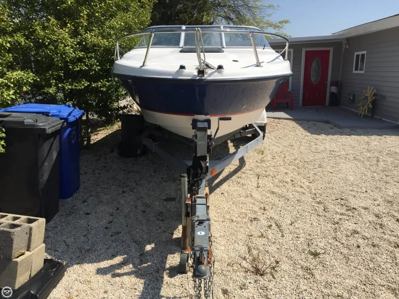 Slide: The Image of Bayliner 210 CU Classic Runabout 2004 - 1