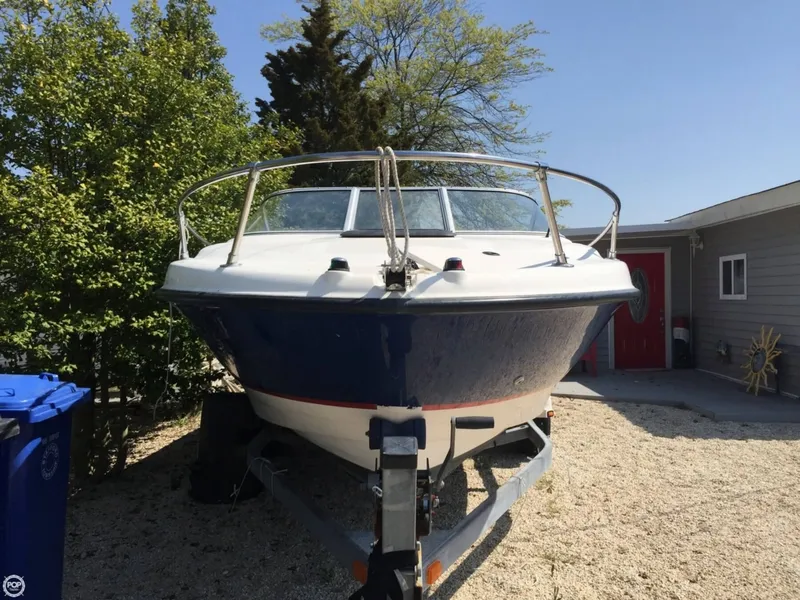 Slide: The Image of Bayliner 210 CU Classic Runabout 2004 - 2