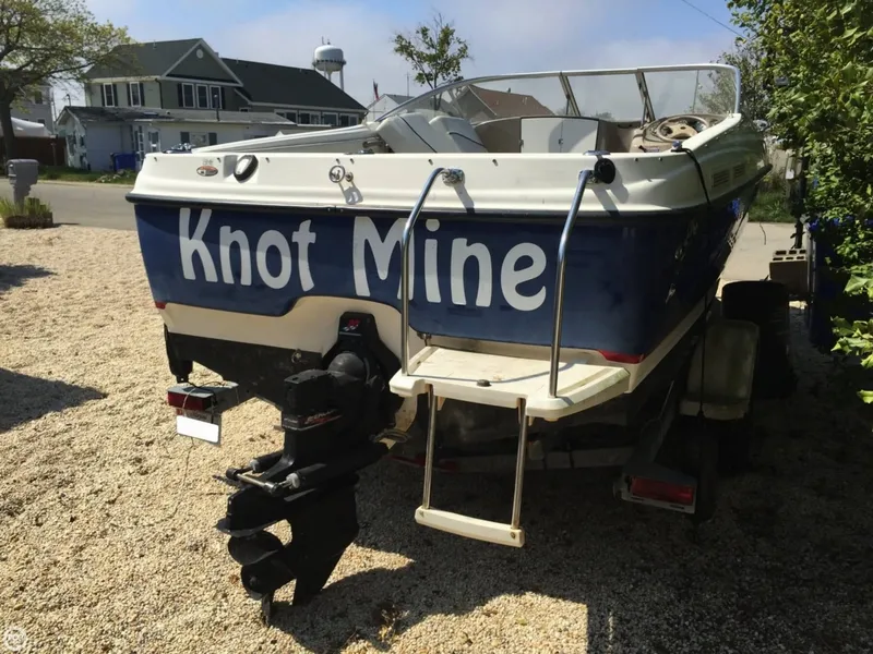 Slide: The Image of Bayliner 210 CU Classic Runabout 2004 - 8