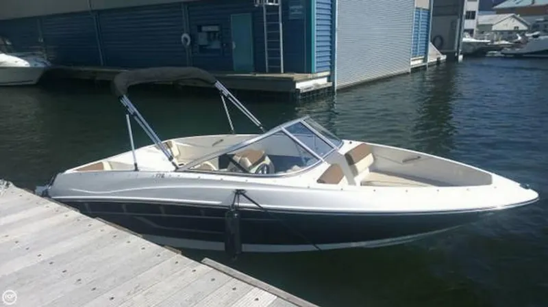 Slide: The Image of Bayliner 175 Runabout 2014 - 2