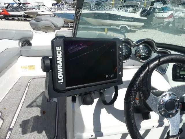 Slide: The Image of NauticStar 203 DC 2022 - 13