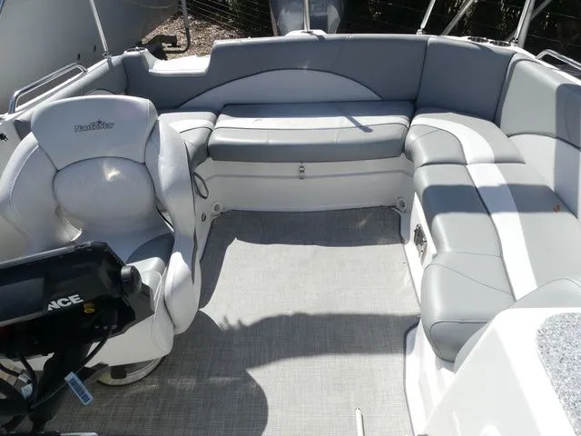 Slide: The Image of NauticStar 203 DC 2022 - 7