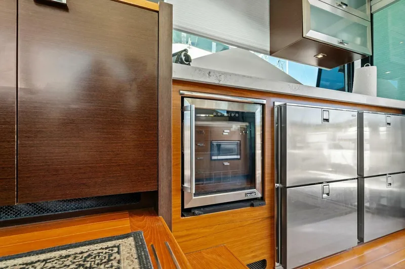 Slide: The Image of 2016 Tiara Yachts 50 Flybridge - Salon - 13