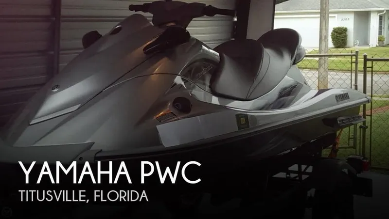 Slide: The Image of Yamaha Waverunner VX Cruiser 2013 - 0