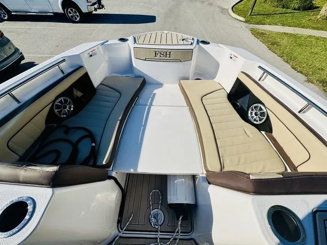 Slide: The Image of Yamaha 255 FSH Sport E 2024 - 15