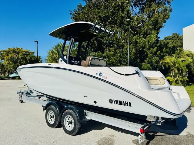 Slide: The Image of Yamaha 255 FSH Sport E 2024 - 3