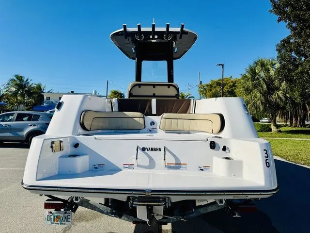 Slide: The Image of Yamaha 255 FSH Sport E 2024 - 4