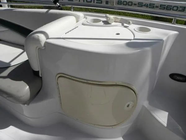 Slide: The Image of Tahoe 202 Deck Boat 2003 - 3