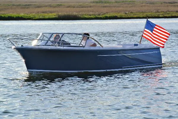 Slide: The Image of Vanquish 24 Runabout 2014 - 0