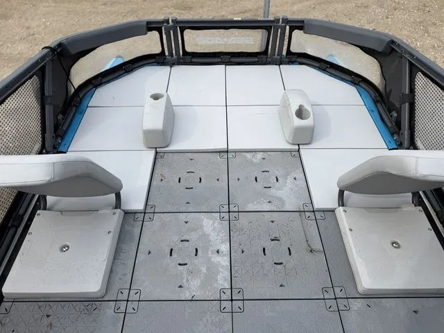 Slide: The Image of Sea-Doo Switch Sport 21 2023 - 8