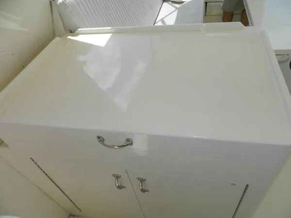 Slide: The Image of Hatteras Flybridge 1988 - 6