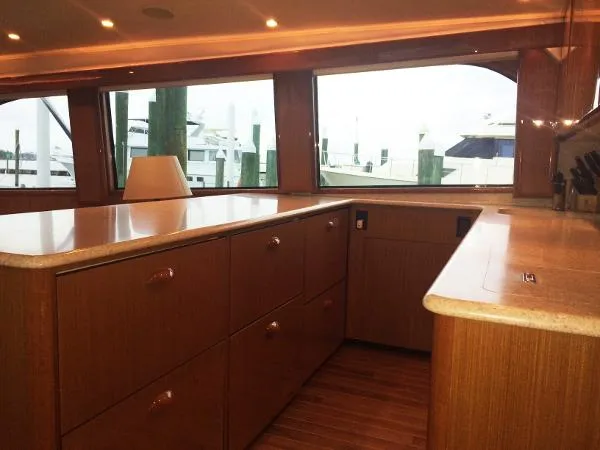 Slide: The Image of Viking 65 Enclosed Bridge 2000 - 8