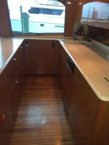 Slide: The Image of Viking 65 Enclosed Bridge 2000 - 9